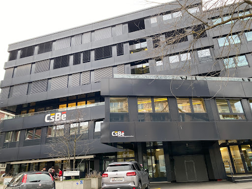 Die Firma heißt Computerschule Bern AG