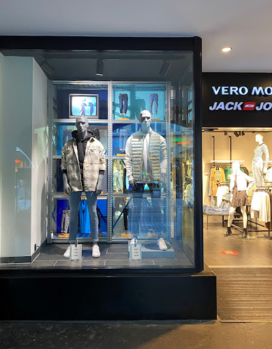 Jack & Jones